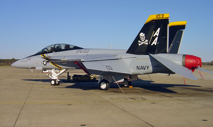 fa18fcvw121204dp_4.jpg