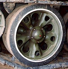 t34wheel_5.jpg (19565 bytes)